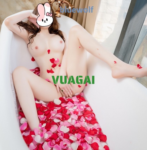 gai-non-bao-ngoc-em-tuoi-va-non-rat-xinh-dep-dang-cao-da-trang-2035503-original.jpg